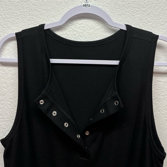 New! Women’s Sz Med Black Sleeveless Romper w/Elastic Waist & Snap Closure, V572 - Picture 7 of 15